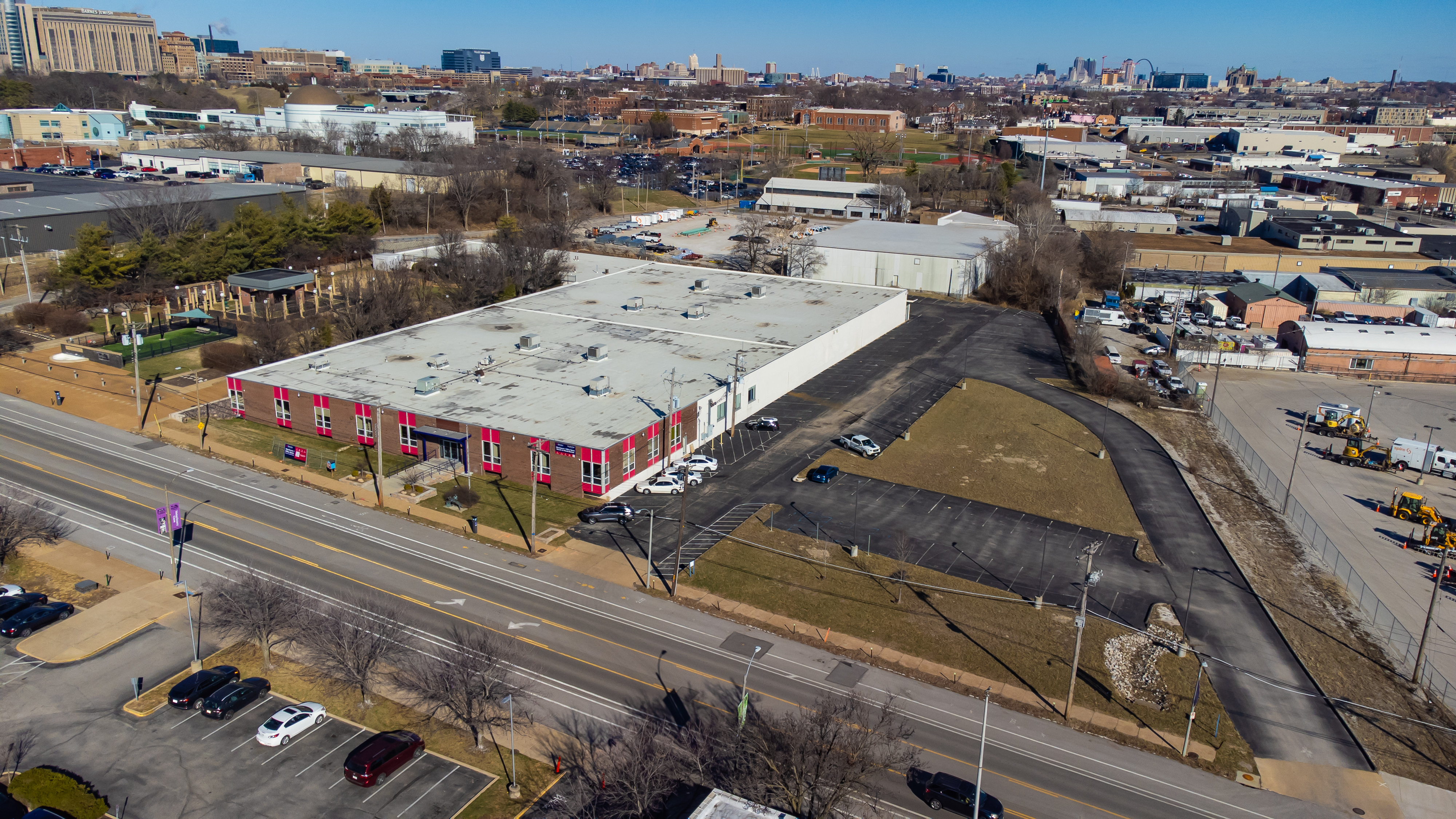 Elevator Opens New Co-Warehousing Community in Saint Louis, Missouri: Open House February 26th