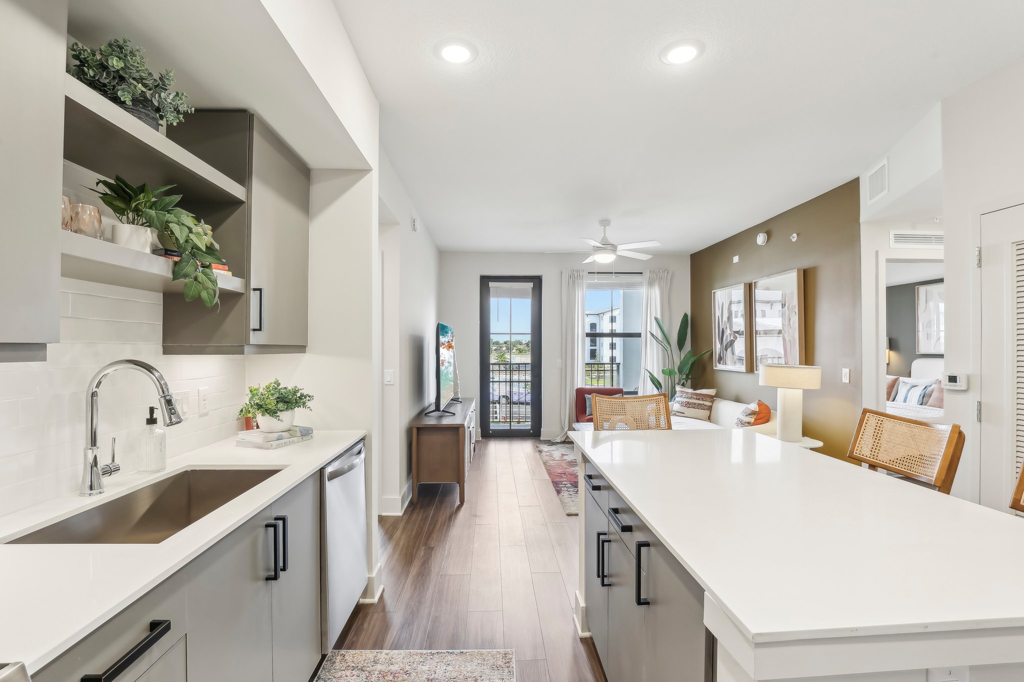 Alexan Kendall Celebrates ‘March Madness’ with Up to 8 Weeks Free, Exclusive Sunset Tours, and Flexible Leasing Options