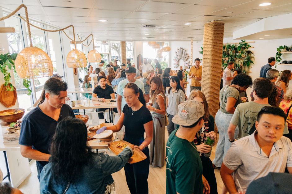 Hawaiian Aroma Caffe: The Art of Reinvention