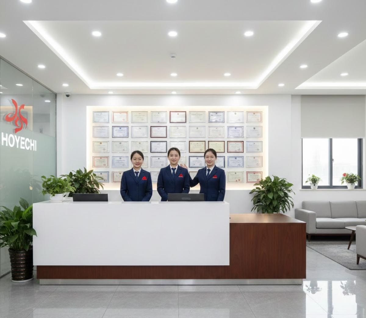 Factory Direct vs Distributor: Evaluating Outdoor Reindeer Christmas Decoration Factory Direct Options