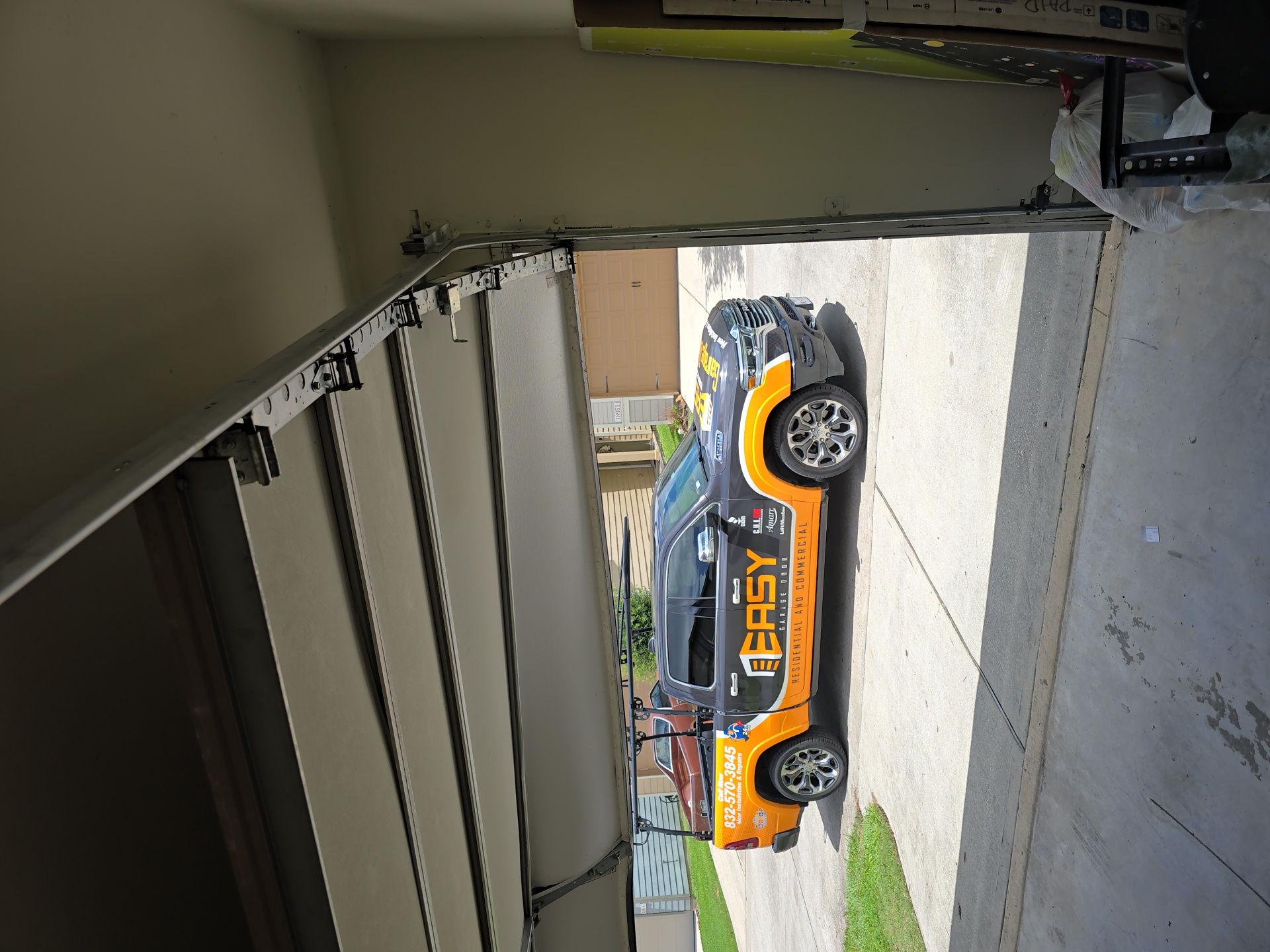 Voted Best: 24/7 Garage Door Repair Fleet Launches in Spring TX