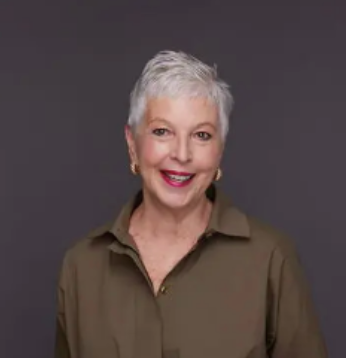 Influential Women Highlights Hilary Ware: Guiding Organizations, Leaders, and Individuals Through Growth