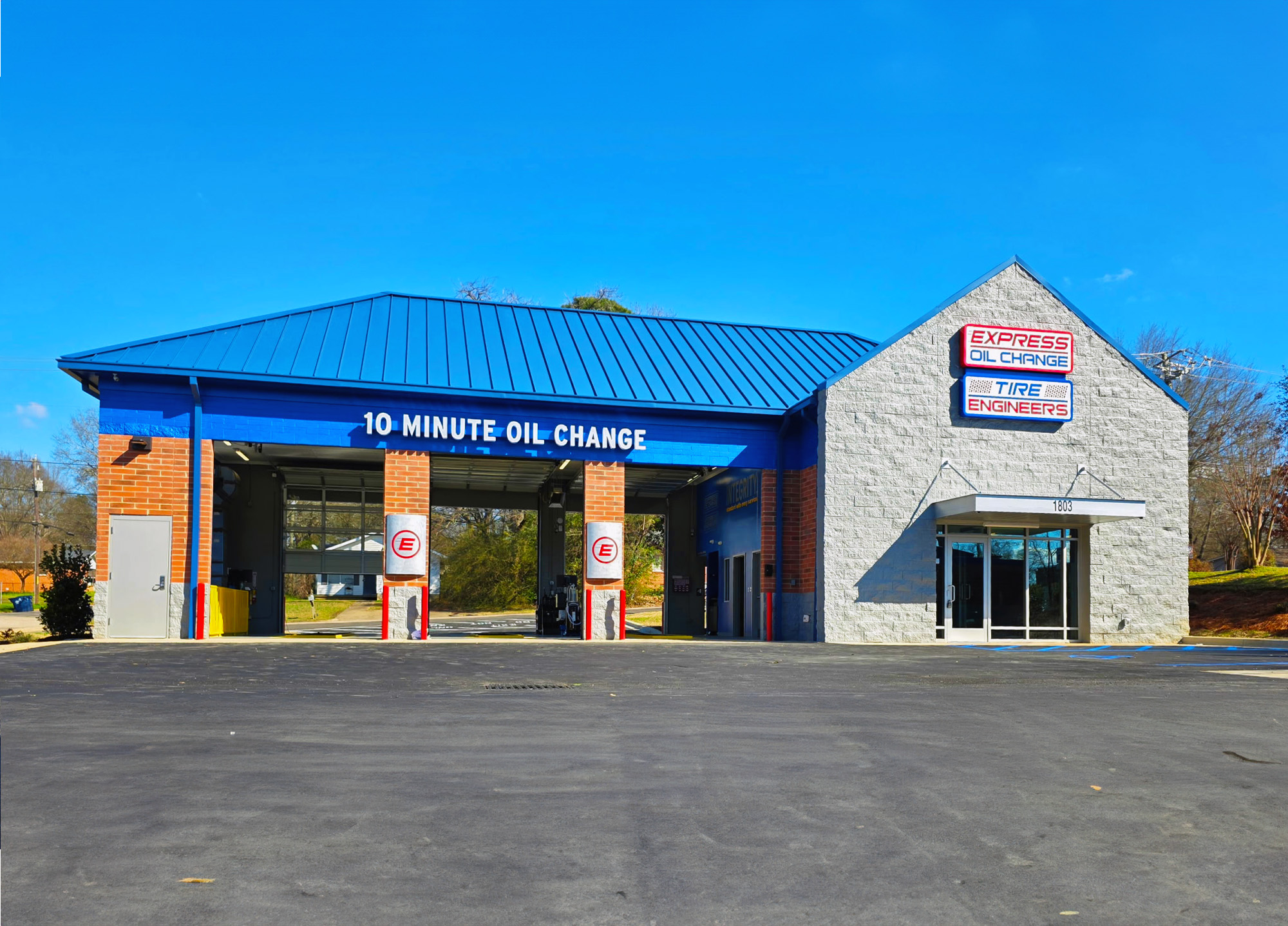 Express Oil Change & Tire Engineers Celebrates New Store Grand Opening in Northport, Alabama