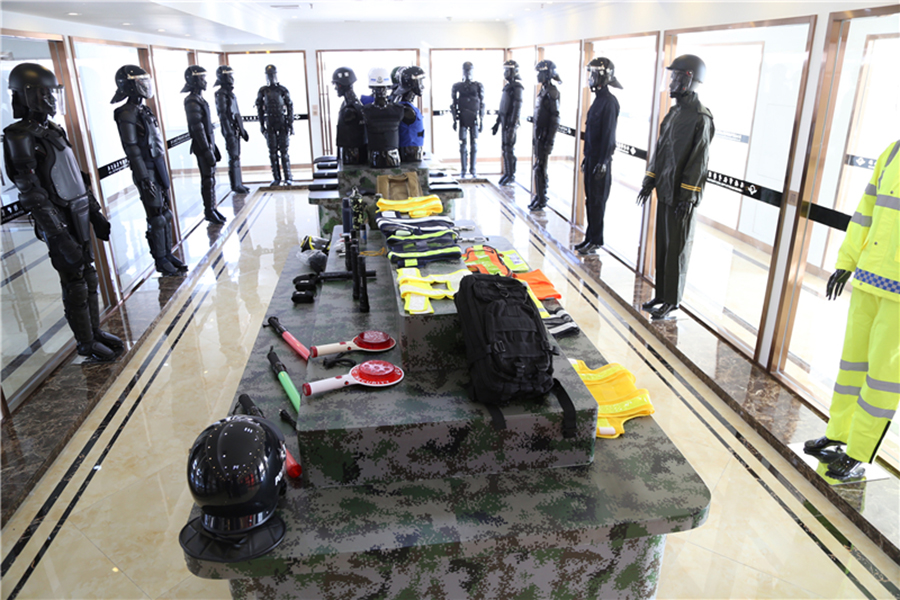 China Top Full Body Armor Suit Manufacturer: Advancing Integrated Systems for Law Enforcement