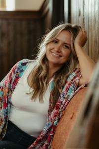Brooke Ashton Photo