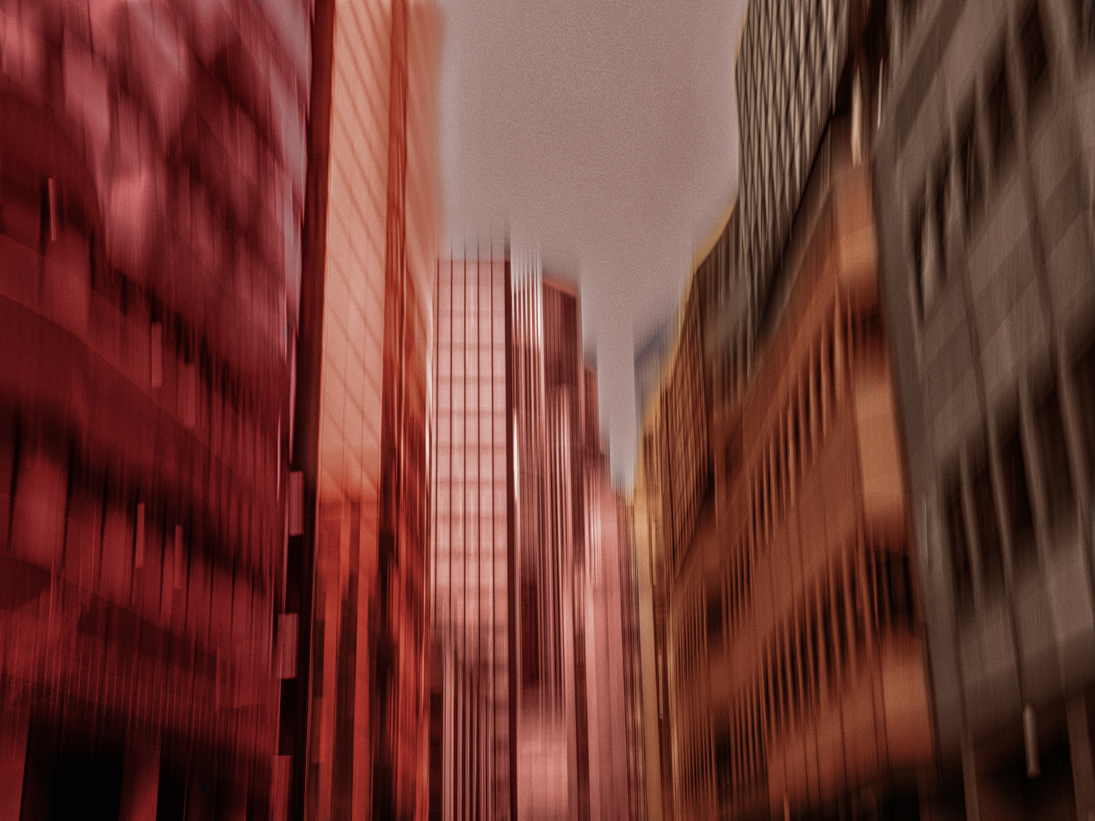 Urban Abstraction in Motion: Antonina Minova Explores London Through ICM Photography