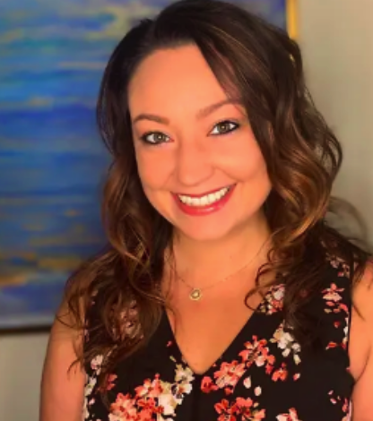 Influential Women Highlights Roxi Hahn: Award-Winning District Manager Driving Excellence and Community Impact