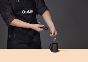 OutIn stellt LattoGo vor: Ein professioneller tragbarer Milchaufschäumer für Barista-Qualität überall 10 Barista-Style Frothing With LattoGo