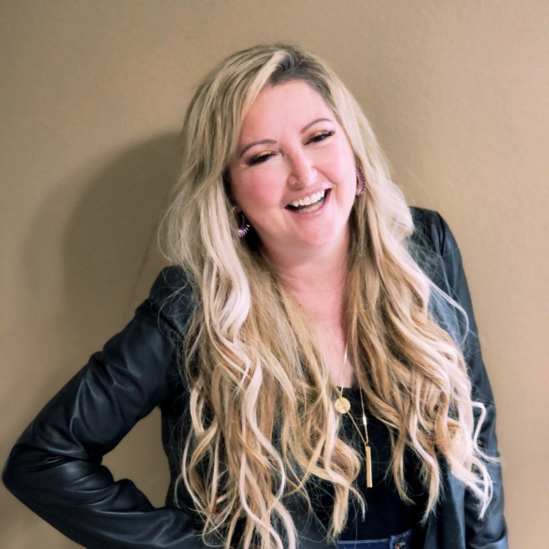 DR. ALEXANDRA MCDERMOTT SELECTED AS EMPOWERED WOMAN OF THE YEAR BY IAOTP