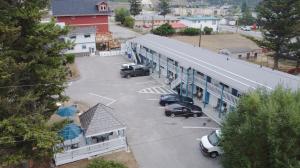 Mountain Springs Motel.