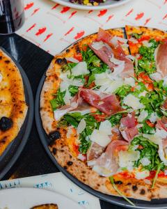West Houston’s most anticipated neighborhood destination has new dinner plans Margherita al Crudo pizza from Pizzana
