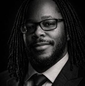 Headshot of Maurice W. Evans, the Best-Selling Author, Speaker, Consultant, Investor