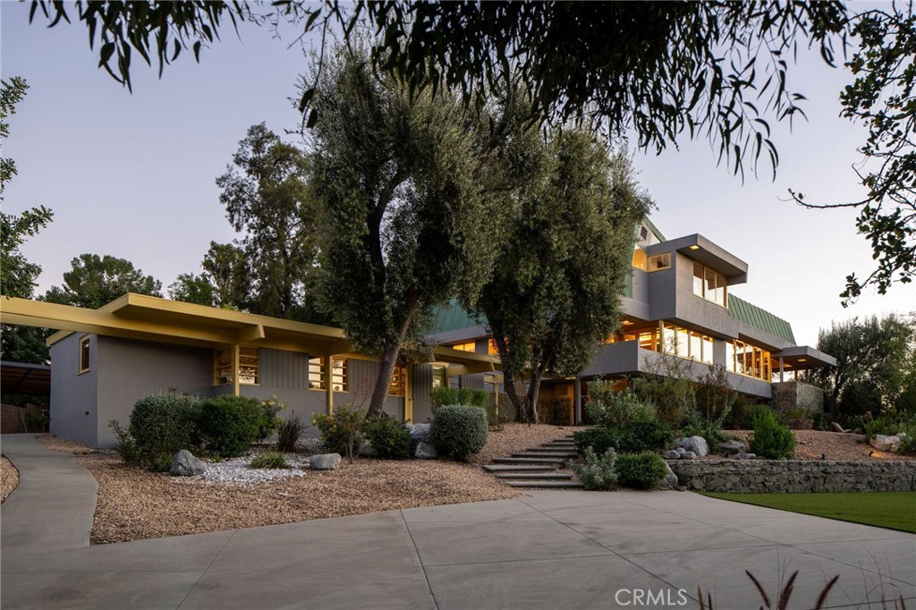 Architectural Legacy Meets Modern Living: R.M. Schindler’s Van Dekker Residence Offered in Woodland Hills
