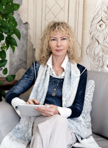 Magdalena_resize_newcoverpic_april_26