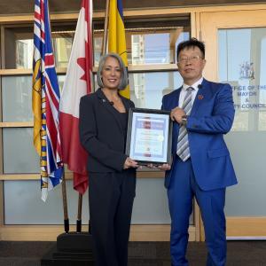The Global Fred Award & Certification Committee (GFA & GFC) announced that Alexa Loo, City Councillor of Richmond, British Columbia, Canada, has been honored with the Global Fred Award for Public Service Excellence in recognition of her outstanding contributions to public service, community development, and social cohesion certificate for Alexa Loo