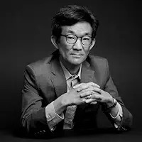 Headshot of Douglas Park