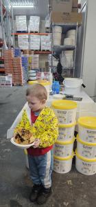 Sample day with even more customers