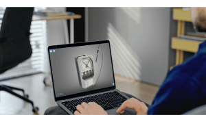 saVRee has expanded its maritime training portfolio with newly developed courses centered on SOLAS compliance, shipboard safety systems, and the operation of critical marine machinery Person using a laptop to view an interactive 3D temperature gauge model on the saVRee learning platform.