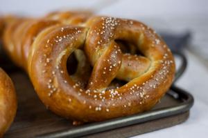 Amish Pretzel Company Pretzels