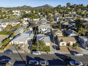 James Carter, Senior Managing Broker/Partner, and Angelo La Bruna, Senior Vice President of Apartment Realty Group (ARG) represented the buyer in the sale of a value-add 5-unit multifamily property in the beautiful downtown community of La Mesa 4869-71 Pine Street