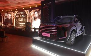 First-Ever Chinese Premium Brand Backs Caftan Week; EXEED Redefines Luxury via Classic Design Aesthetics 7 24866041 exeed vx