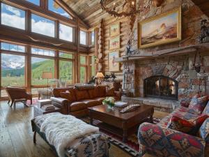 Elk Mountain Lodge, 125 Rooney Circle, Aspen, Colorado - 3