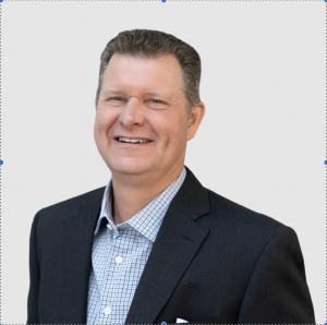 This is a headshot of Sean Heaton.