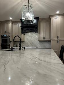 High End Kitchen Table and Countertop Project by Alps Craftsman