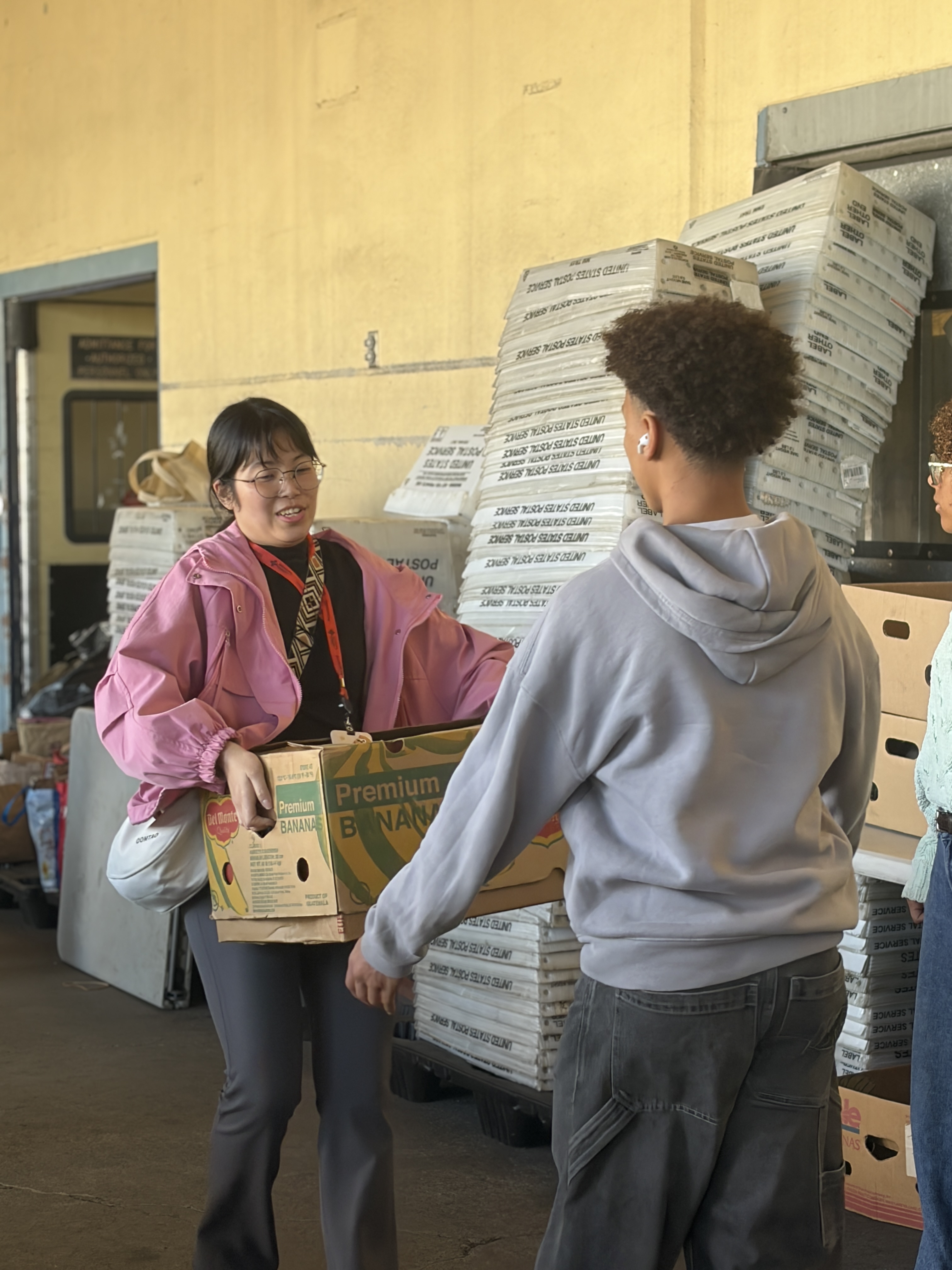 Davis Street Community Center Joins Annual USPS Stamp Out Hunger Food Drive