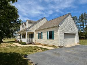 5 BR/3 BA kuća na 4,32 +/- hektara u okrugu Louisa, VA