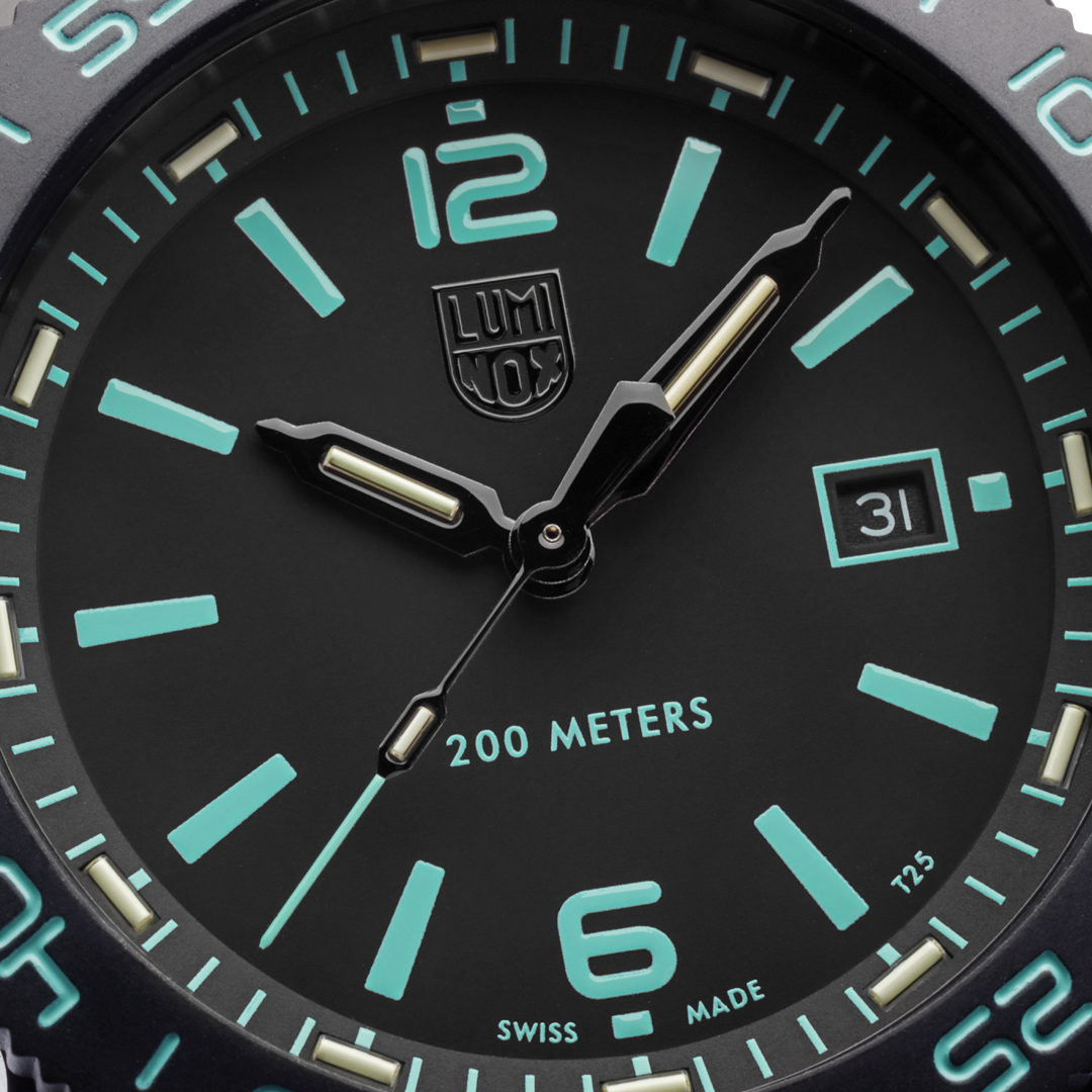 ルミノックス パシフィックダイバー Limited Edition Luminox Introduces Limited-Edition Pacific Diver in WGSN x Coloro