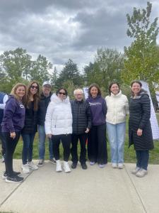 Founders Mark Schonwetter, Isabella Fiske, and Ann Arnold with Voice of Kindness recipient, Emily Loeb, alongside Board Members, Claudia Oshry, Andrew & Nancy Wayne, and Sari Bochner.