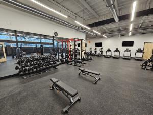 Founded on the principle that physical therapy should be individualized, attentive, and results-driven, Moore Performance Health continues to distinguish itself from traditional high-volume therapy clinics by providing one-on-one treatment sessions with a licensed physical therapist for a full hour A fully equipped training gym with weights and functional equipment