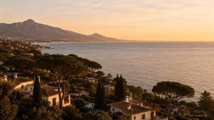 Marbella's Golden Mile - prime prices rose 8.1% in 2025