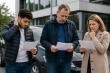 bonus.ch sur les assurances auto : un surcoût jusqu'à CHF 8'072.- selon l'âge, la nationalité et le lieu de résidence