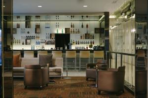AC Hotel Kansas City Plaza Lounge