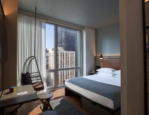 Moxy NYC Downtown Guestroom