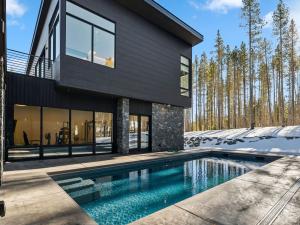 364 Gold King Way