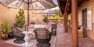 Piñon Court by La Fonda Outdoor Terrace
