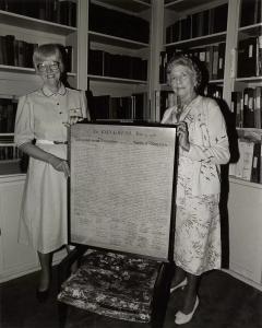 Sweet Briar College recently learned it possesses what is likely one of two exceedingly rare copies of the Declaration of Independence Rosemary Frey Rogers ’34 presents then-President Nenah Fry with her copy of the Declaration of Independence in 1984.