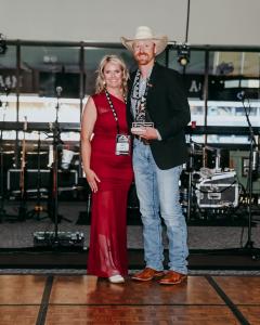Andrew Pryor of Sixteen Peaks Cattle Company  receiving Grand Champion Overall at the inaugural American Akaushi Association Branded Beef Challenge