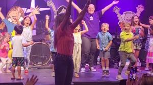 Jana-Alayra-Interactive-Worship-Concert