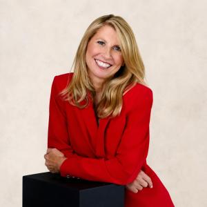 Laurie E. Smith, author of the international research-backed flow state book The Flow Habit