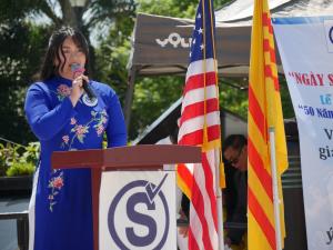 Executive Director of the Saigon For Saigon Movement, declared: “Saigon still exists and is shining brightly in the eyes of our compatriots gathered here today.” He emphasized that the Grand Commemoration was held not merely to remember the past, but als
