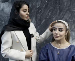 Padra, part of Fakhraei Group, has published a proposed patient-experience framework for measuring “social downtime” following aesthetic treatments A Padra specialist reviews treatment-area markings with a patient during a pre-procedure assessment.