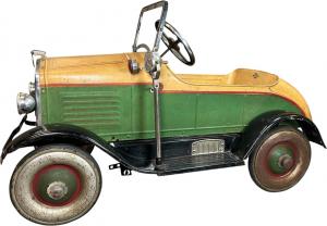 Circa-1926 Steelcraft Lincoln pedal car, sold under the Boycraft label, 100 percent original, with great paint colors, searchlight on the running board, disc wheels with rubber tires. Sold for $6,600