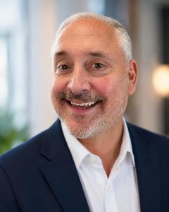 Steven David Elliot's headshot