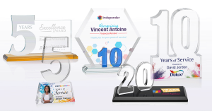 Examples of years of service awards to recognize employee anniversaries