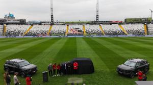Mientras el fútbol sigue uniendo a aficionados de todo el mundo, JETOUR aprovecha la influencia global de este deporte para profundizar sus vínculos con los consumidores en mercados internacionales clave