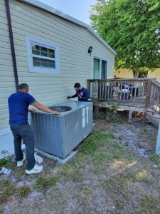 M&R Air Conditioning team